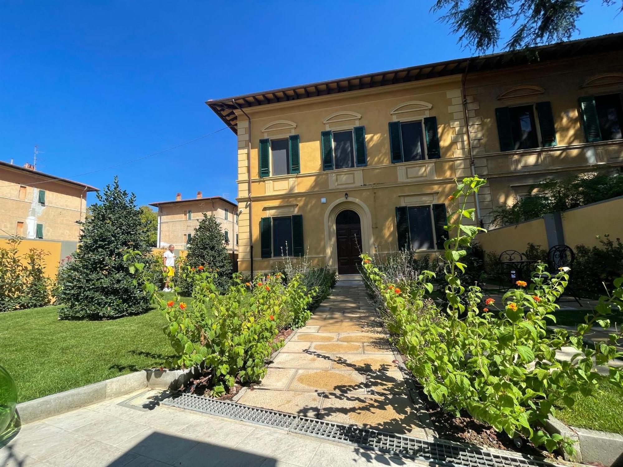 Villa Natalina B&B Pisa Exteriör bild